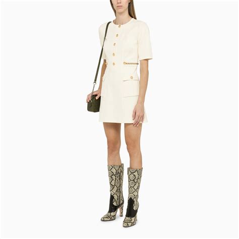 un abito di gucci